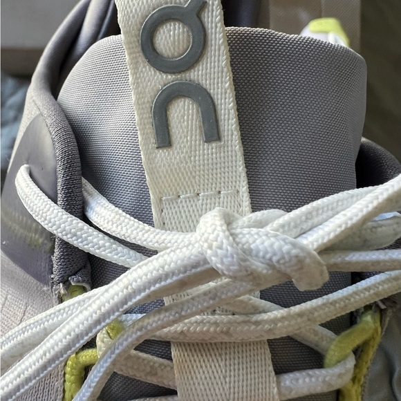 On Cloudnova Flux womens 8 US - Picture 10 of 11